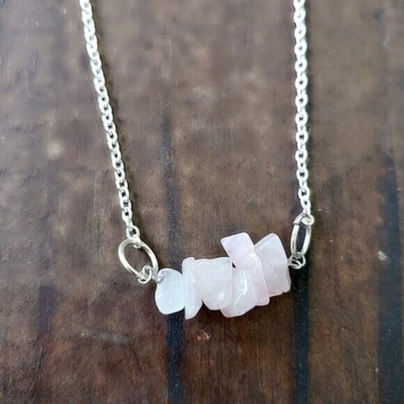 Minimalist pink quartz pendant 925 silver delicate necklace - Picture 2 of 2